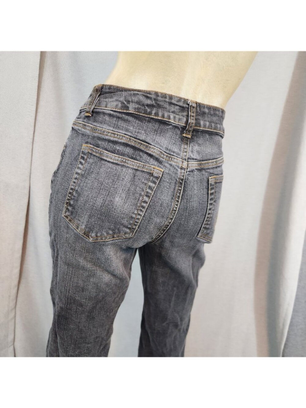 Coldwater Creek Black Wash Straight Leg Denim Blue Jeans Size 6 MEDIUM 28 Wx32 I - Picture 5 of 8